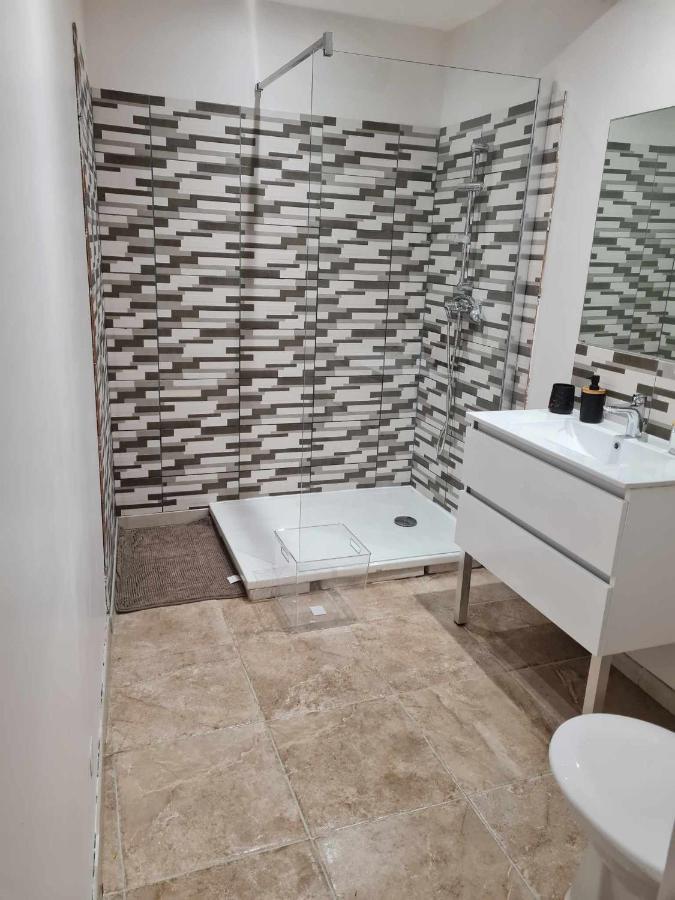 Chez Karine - Appartement Ledenon Ngoại thất bức ảnh